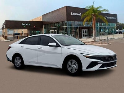 2026 Hyundai Elantra SE