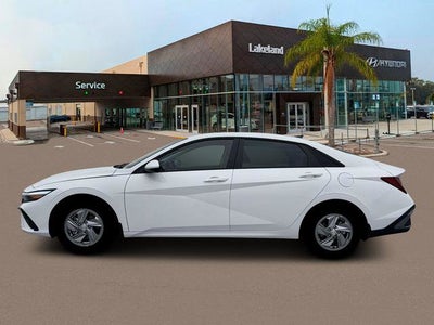 2026 Hyundai Elantra SE