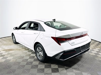 2026 Hyundai Elantra SE