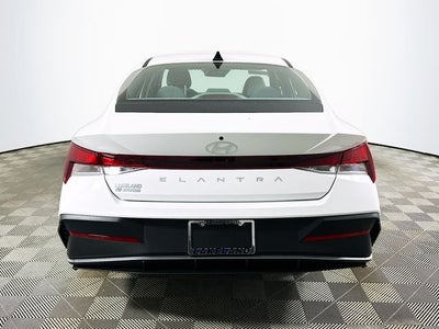 2026 Hyundai Elantra SE