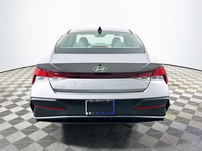 2026 Hyundai Elantra SE