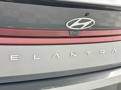 2025 Hyundai Elantra SEL Sport