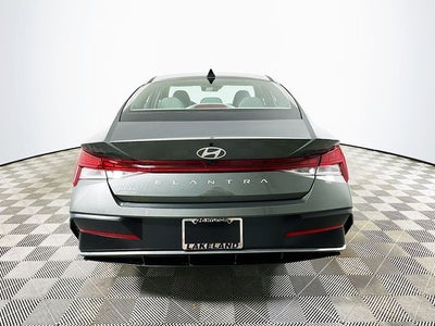 2025 Hyundai Elantra SEL Convenience