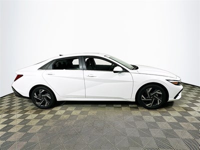 2025 Hyundai Elantra SEL Convenience