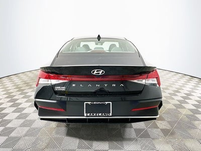 2025 Hyundai Elantra SEL Convenience