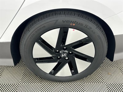 2025 Hyundai IONIQ 6 SE