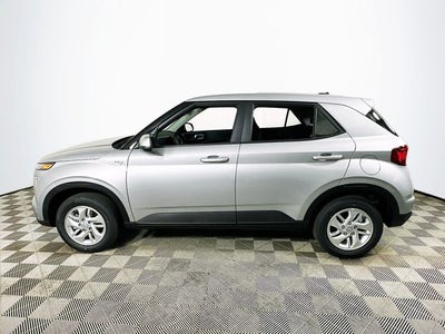 2026 Hyundai Venue SE