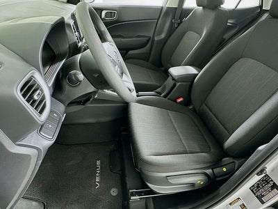 2026 Hyundai Venue SE