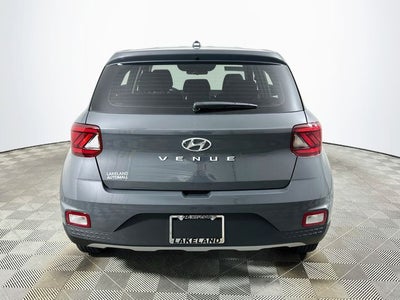 2026 Hyundai Venue SE