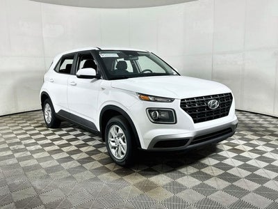 2026 Hyundai Venue SE