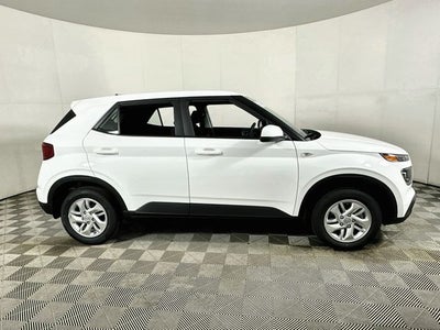 2026 Hyundai Venue SE