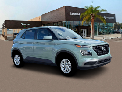2026 Hyundai Venue SE
