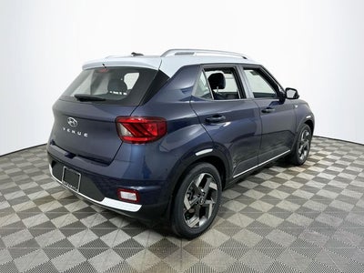 2026 Hyundai Venue SEL w/Two-Tone Roof
