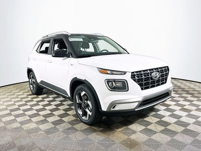 2026 Hyundai Venue SEL w/Two-Tone Roof