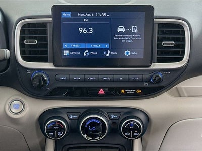 2026 Hyundai Venue SEL w/Two-Tone Roof