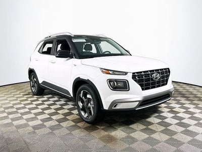 2026 Hyundai Venue SEL w/Two-Tone Roof