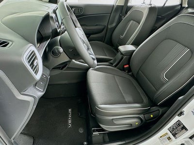 2026 Hyundai Venue SEL w/Two-Tone Roof