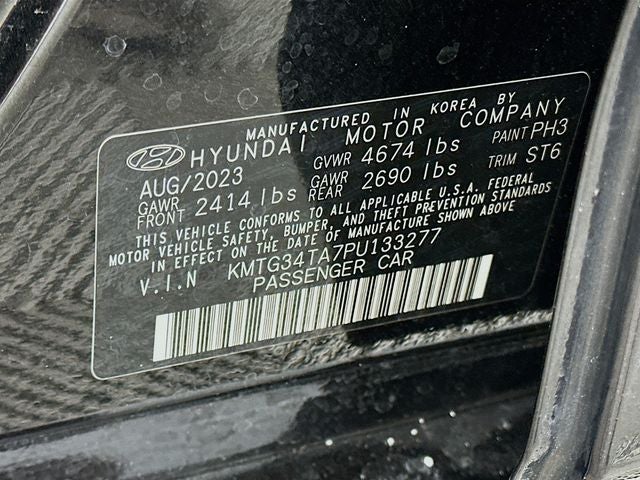 2023 Genesis G70 2.0T