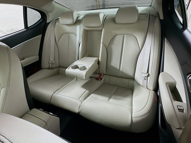 2021 Genesis G70 2.0T