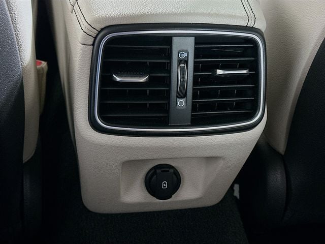 2021 Genesis G70 2.0T