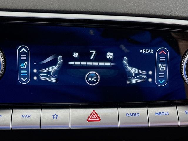 2022 Genesis GV70 2.5T