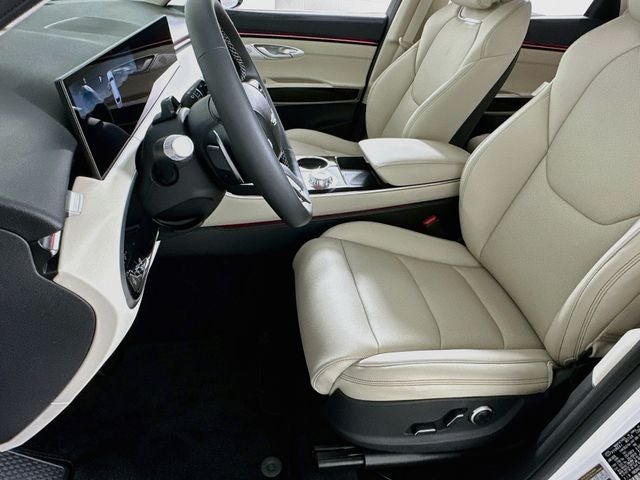 2027 Genesis GV70 2.5T