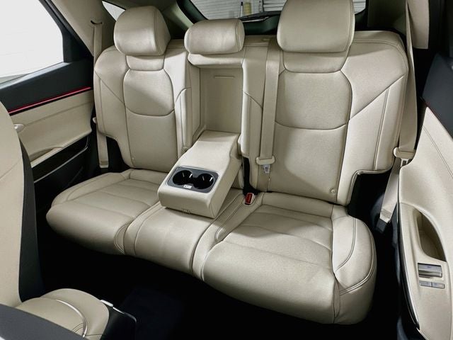 2027 Genesis GV70 2.5T
