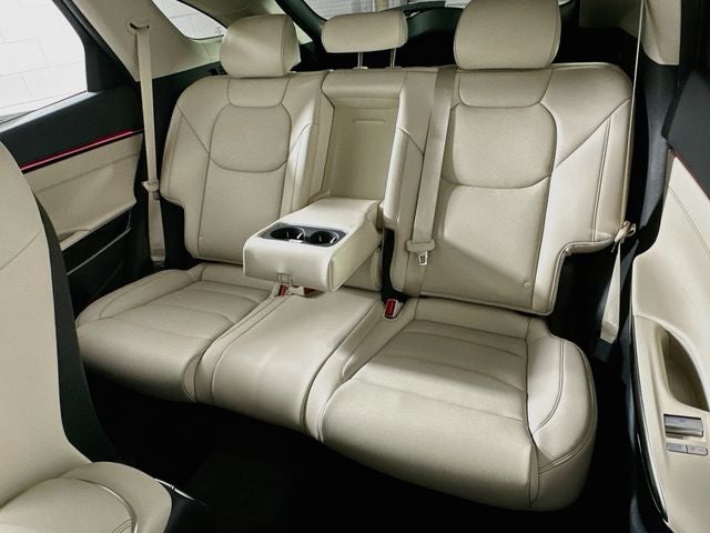 2027 Genesis GV70 2.5T