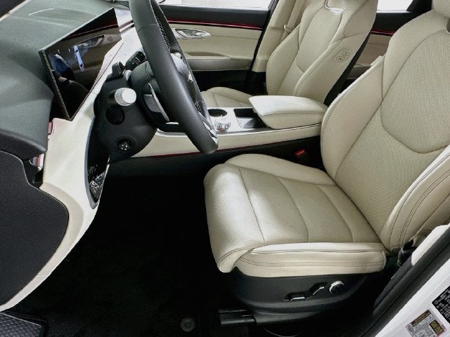 2027 Genesis GV70 2.5T Select