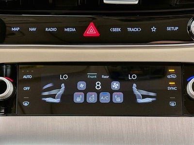 2027 Genesis GV70 2.5T Select