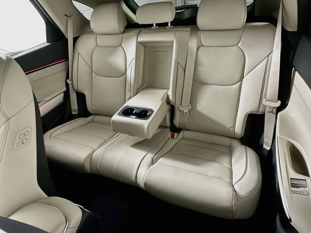 2027 Genesis GV70 2.5T Advanced