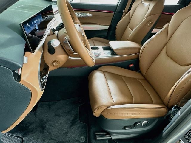 2027 Genesis GV70 2.5T Advanced