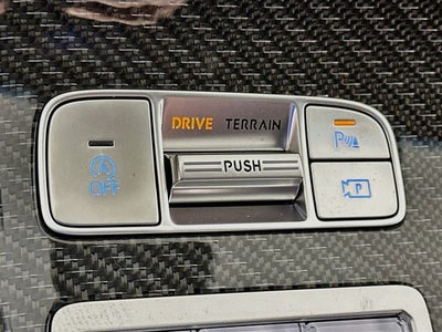2027 Genesis GV70 Base