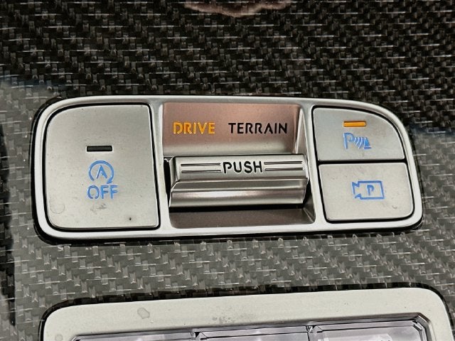 2027 Genesis GV70 Base