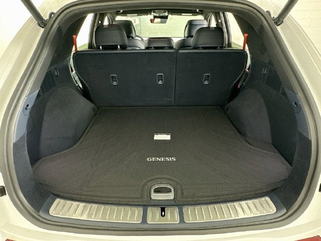 2027 Genesis GV70 Base