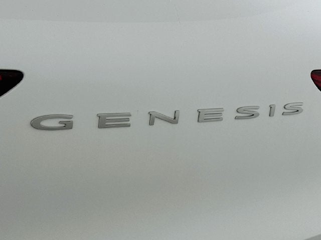 2027 Genesis GV70 Base