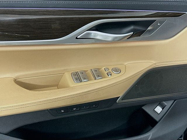 2020 BMW 7 Series 740i