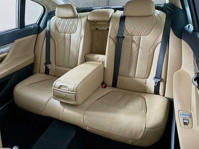 2020 BMW 7 Series 740i