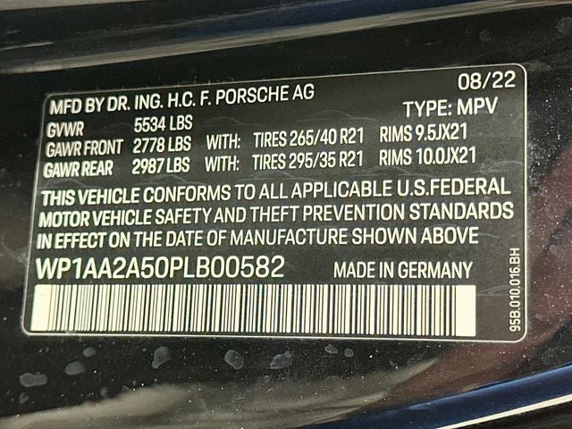 2023 Porsche Macan Base