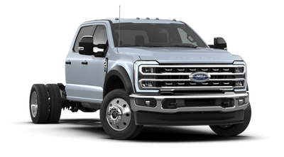 2026 Ford Chassis Cab F-450® LARIAT®