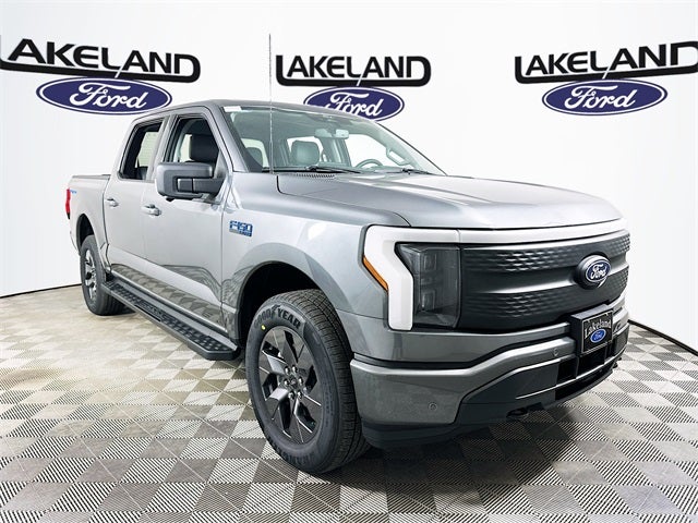 2025 Ford F-150 Lightning Flash